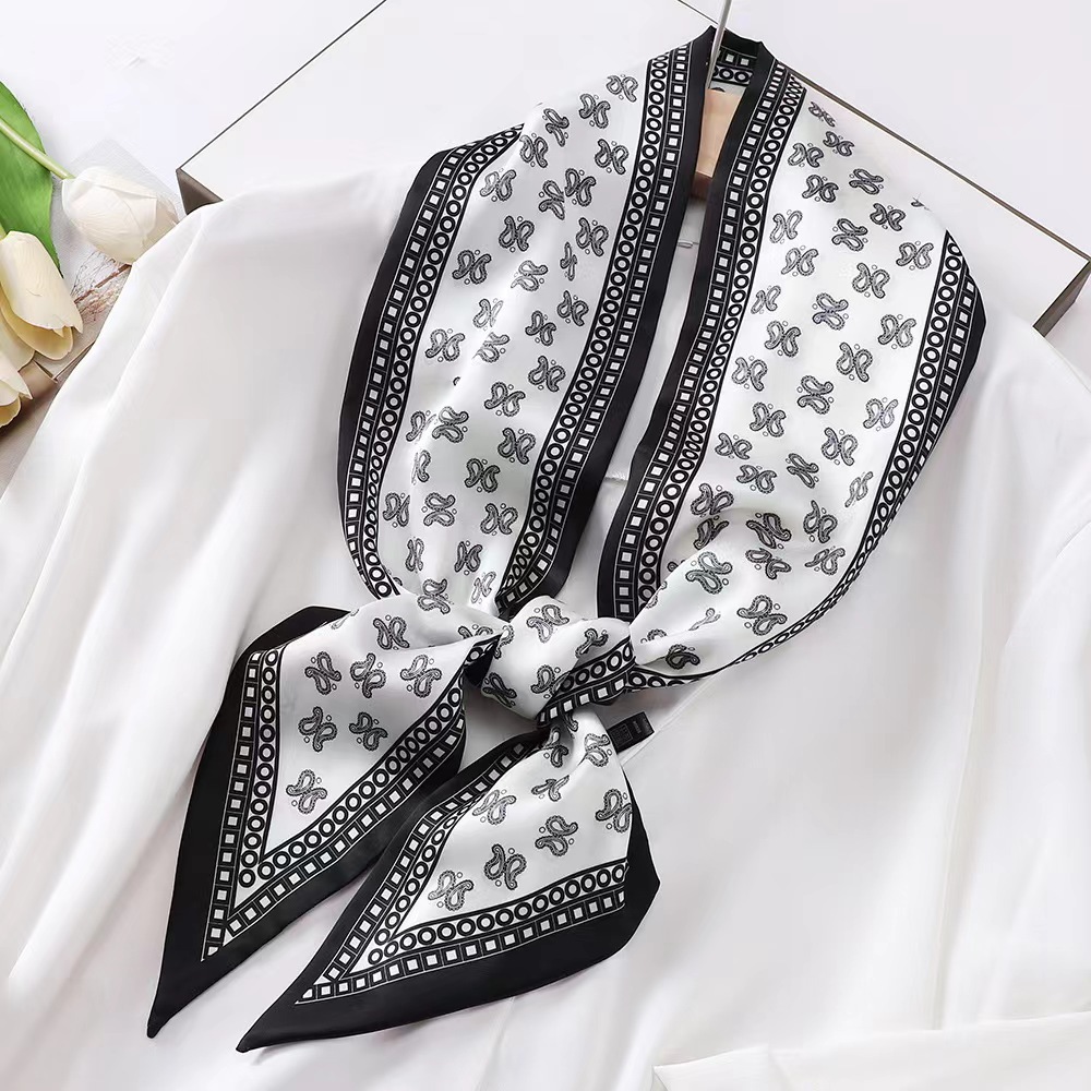 Luxury Zebra Print Silk Square - огляд і ціна Luxury Bags China